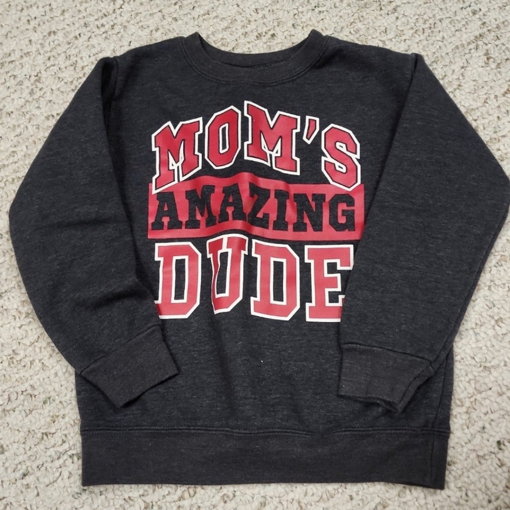 Mom's Amazing Dude Kids Sweatshirt - Black and Red